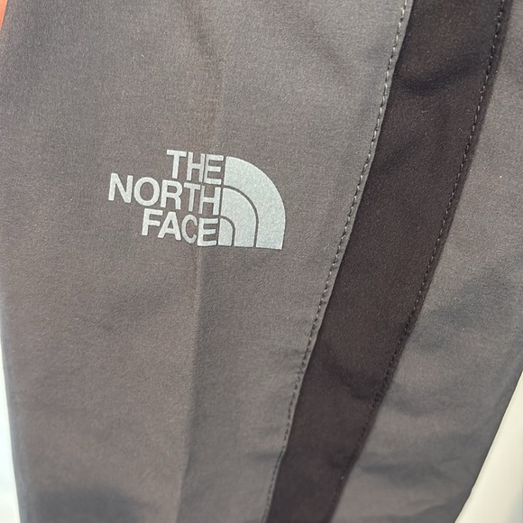 The North Face Men's Charcoal Joggers - Picture 3 of 4